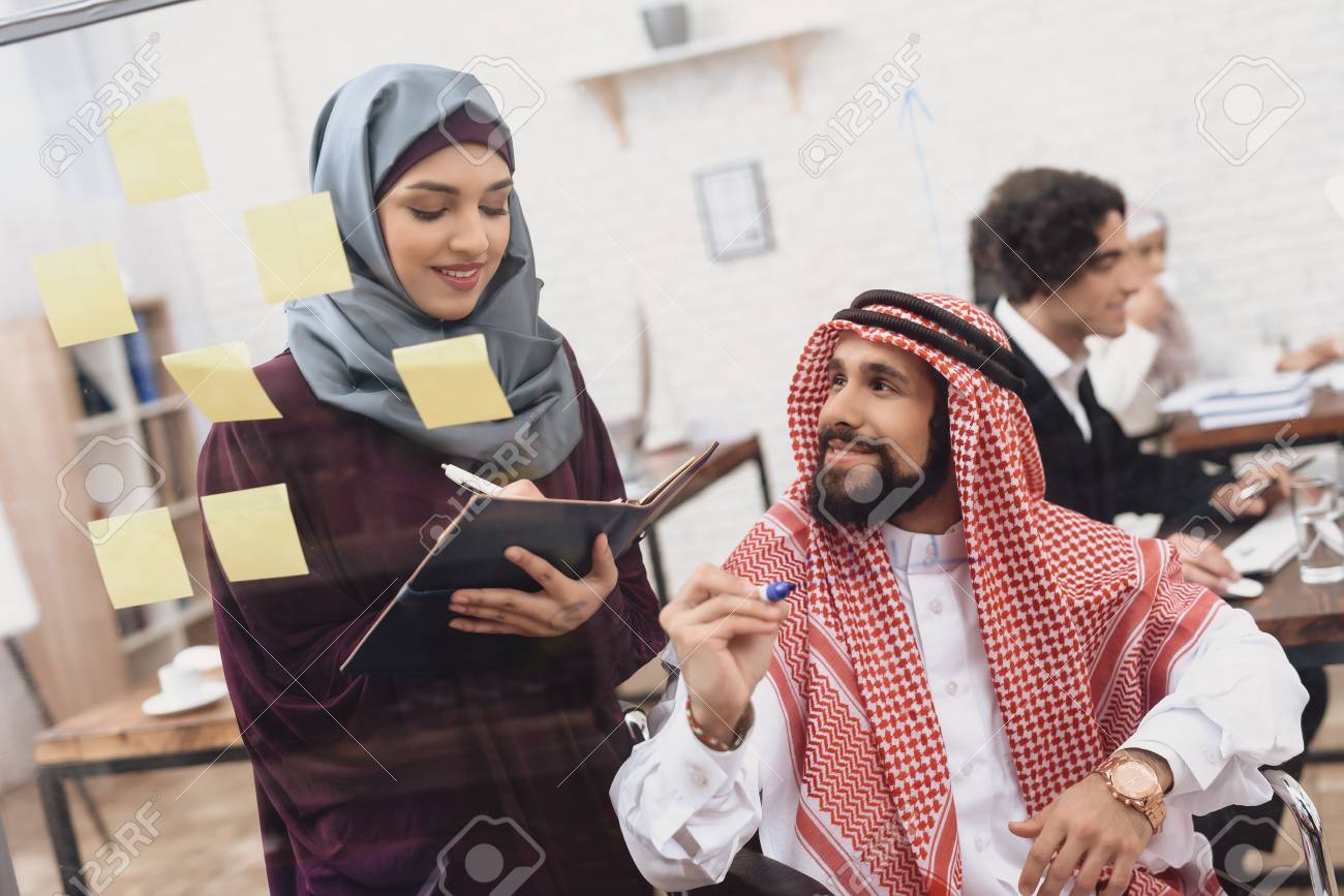 Essential Skills and Qualifications for Becoming an Arabic Linguist