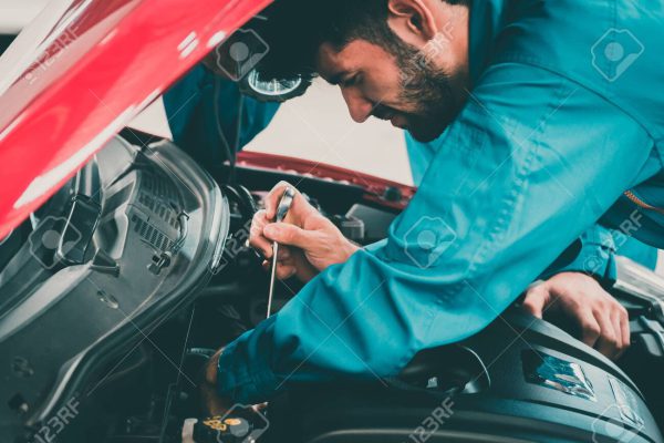 The Ultimate Guide to Finding a Trustworthy Car Mechanic near You